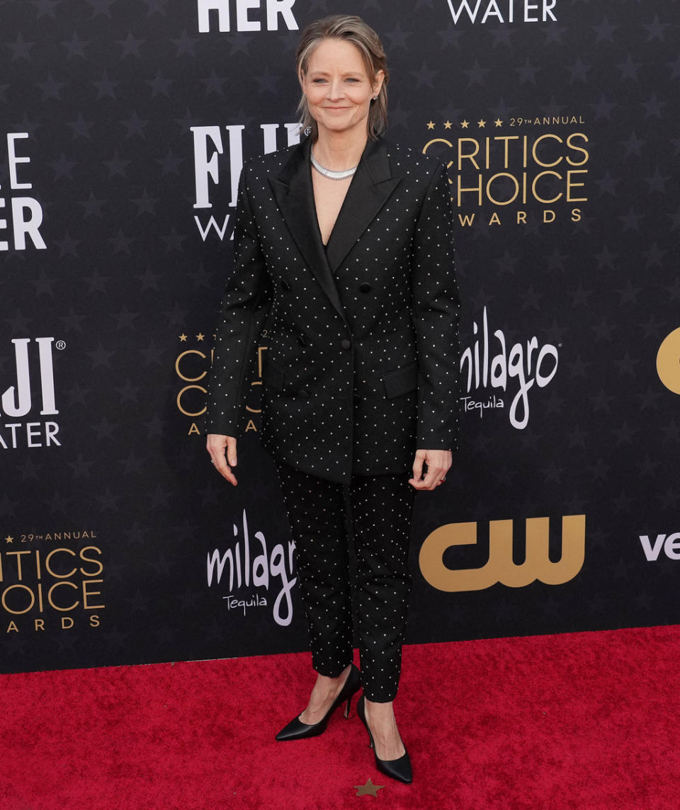 Jodie Foster en Louis Vuitton sur le tapis rouge des Critics' Choice Awards