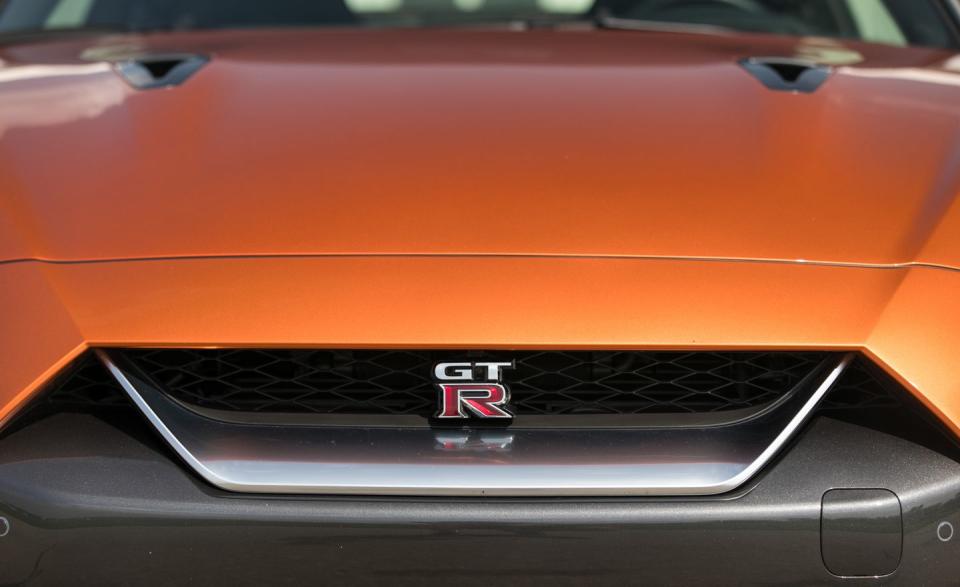 <p>At more than 3900 pounds, the GT-R's mass exceeds that of more dedicated sports cars.</p>