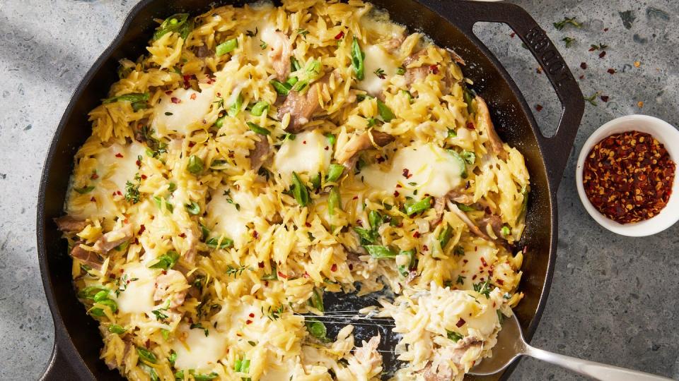 primavera baked orzo with red pepper flakes and herbs