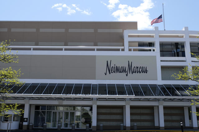 Neiman Marcus Garden City Construction