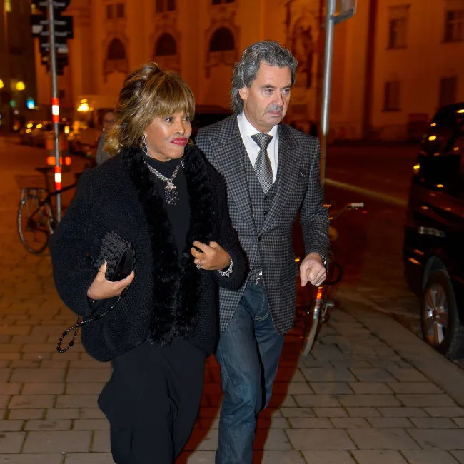 Tina Turner con su esposo Erwin Bach credit:Bang Showbiz