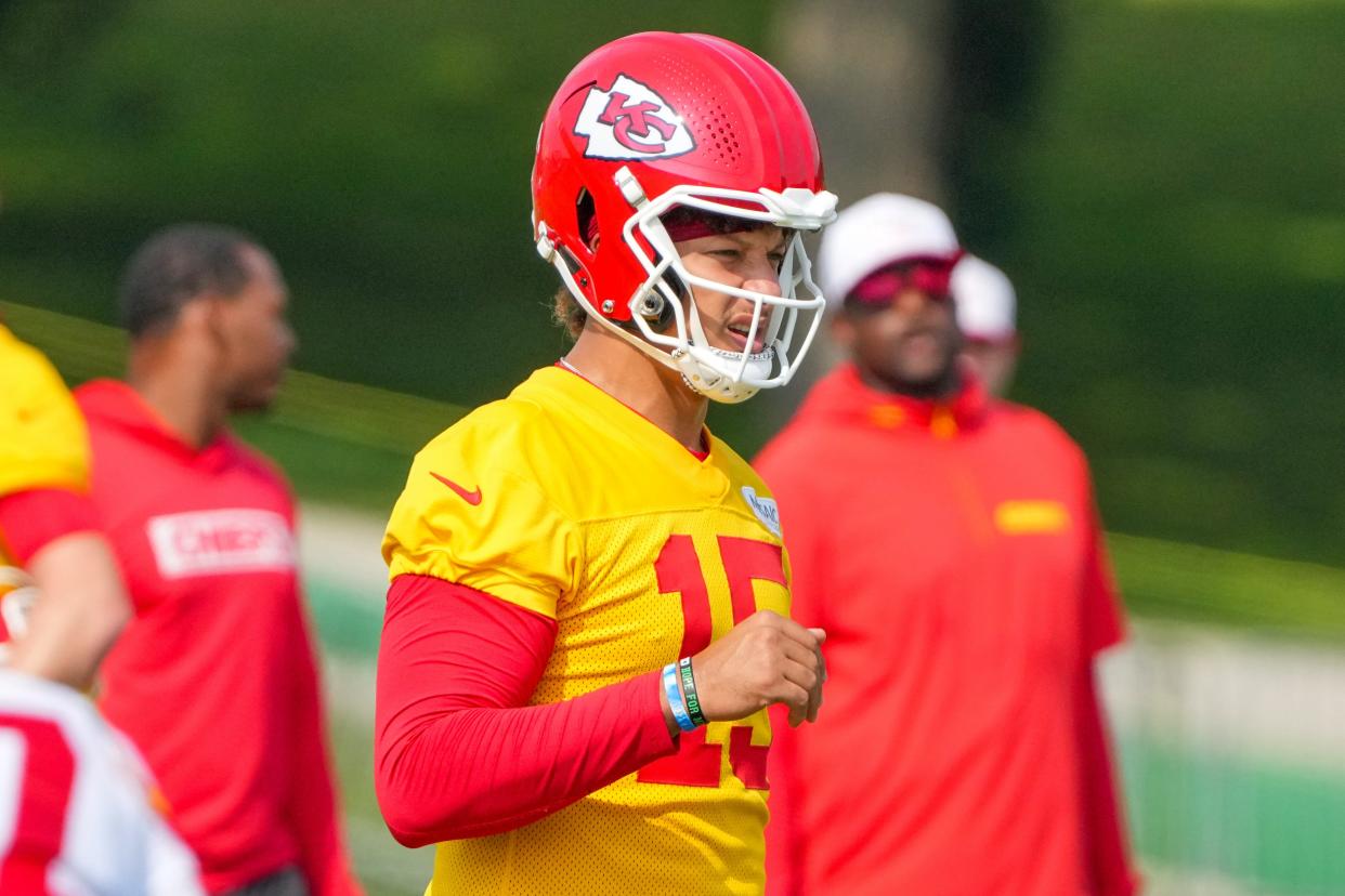 Kansas City Chiefs quarterback Patrick Mahomes (15) looks over the defense during training camp at Missouri Western State University.