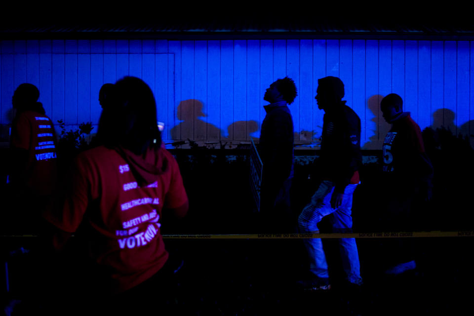 Fast-food workers protest in Flint, Mich.