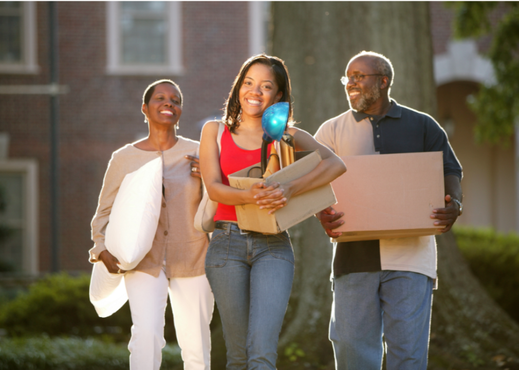 A couple help their daughter move into college