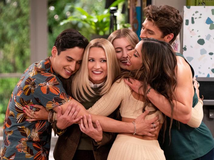 The cast of Netflix&#39;s &quot;Pretty Smart&quot; hugging and smiling