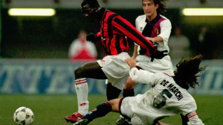 George Weah cuando jugaba en el Milan, en 1995