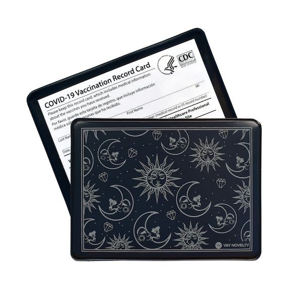 12) YaYNovelty Vaccination Card Holder