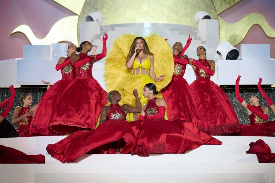 DUBAI, UAE - JANUARY 18: In this image released on January 21, Beyoncé is seen at Atlantis, Dubai's newest luxury hotel in Dubai, United Arab Emirates on January 18, 2023. Performing on stage at The Royal. (Photo by Kevin Mazur/Getty Images for Atlantis The Royal)