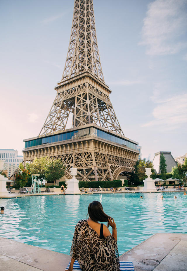 PARIS LAS VEGAS POOL VIRTUAL TOUR