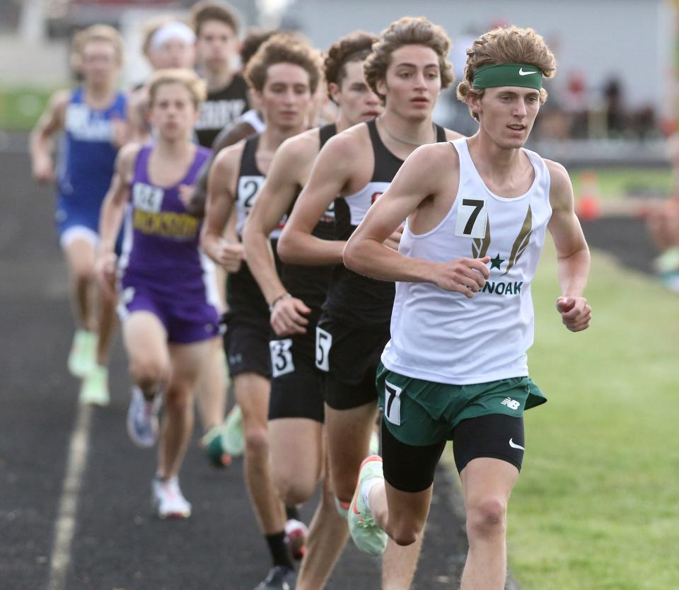 GlenOak's Tommy Rice leads the pack at last week's Federal League Track and Field Championships.