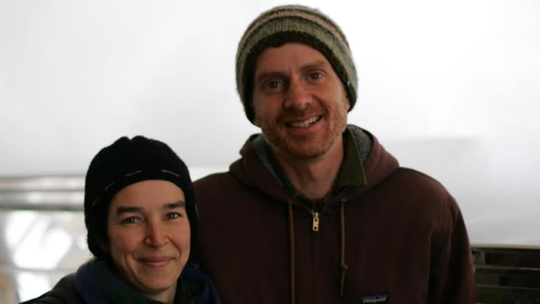 Outaouais couple offers maple syrup shares