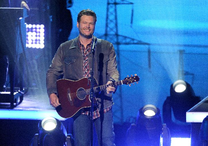 Blake Shelton performs at the iHeartRadio Music Awards at the Shrine Auditorium on Thursday, May 1, 2014, in Los Angeles. (Photo by Chris Pizzello/Invision/AP)