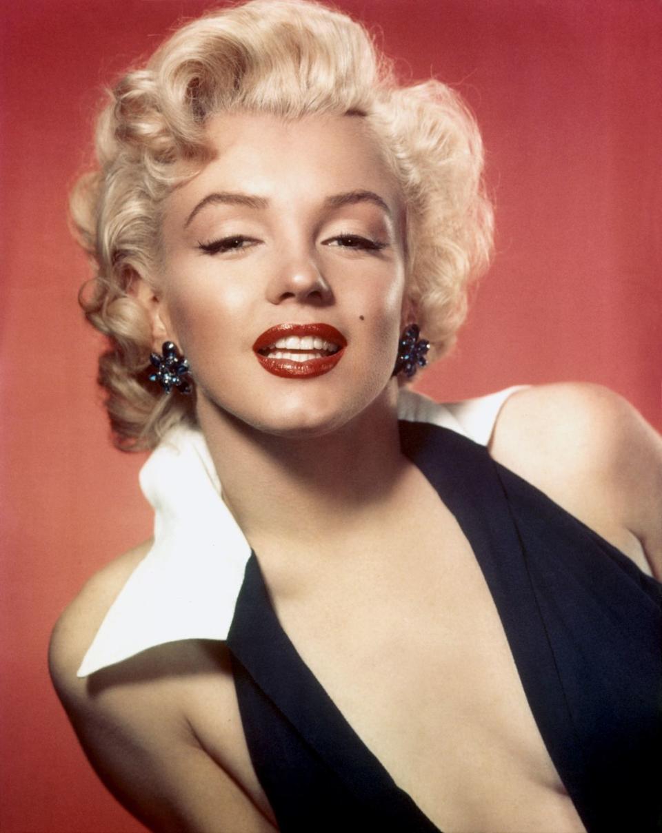 1954: Blonde Bombshell Hair