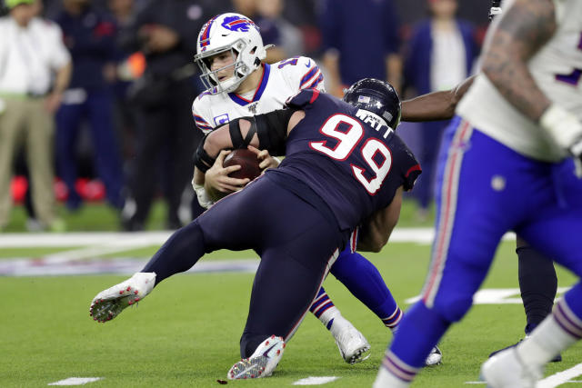 J.J. Watt gets great jump to help sack Tom Brady