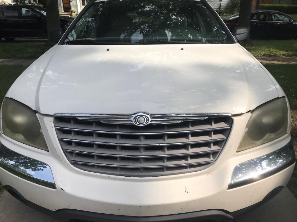 What's your clunker worth? Even cars with more than 100,000 miles could command record high prices in June, according to car experts. Photo: 2004 Chrysler Pacifica.