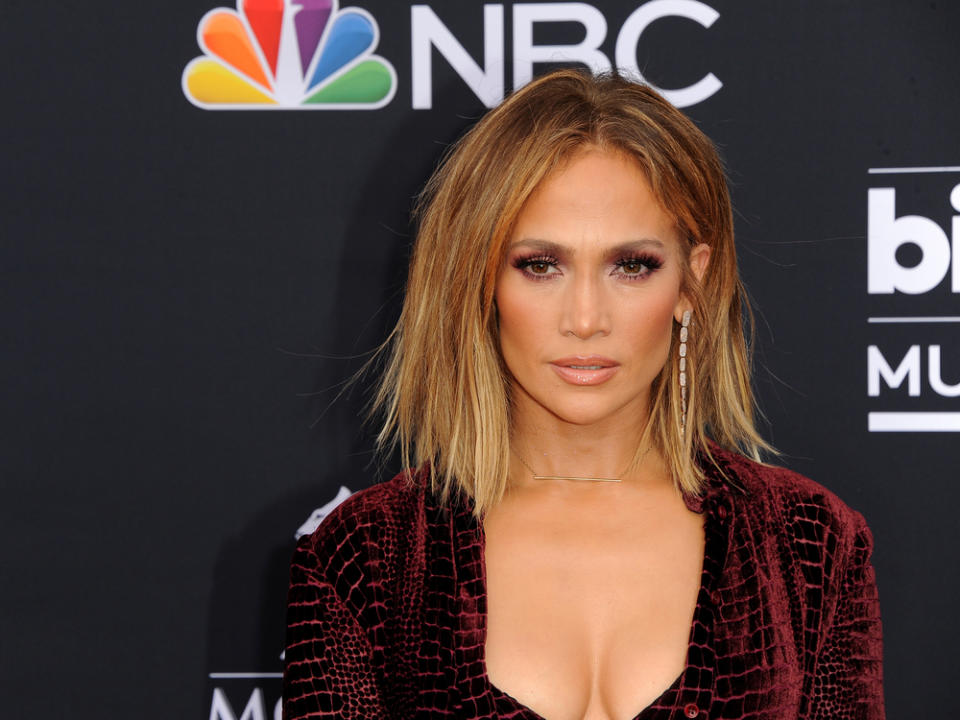 Jennifer Lopez spielt in "Hustlers" eine Stripperin (Bild: Tinseltown / Shutterstock.com)