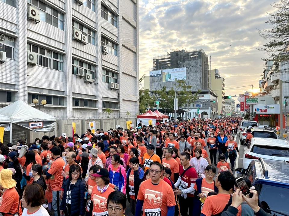 「2024臺南古都國際半程馬拉松」5K健康休閒組超過6000人參加。（永慶房產集團提供）