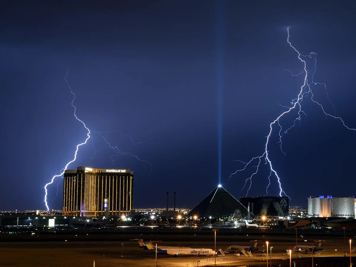 Las Vegas vacationer says the flooding at Planet Hollywood was terrifying: 'It w..