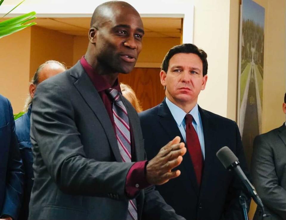 <div class="inline-image__caption"><p>Florida Surgeon General Joseph Ladapo and Gov. Ron DeSantis at a news conference in West Palm Beach, Florida, on Jan. 6, 2022.</p></div> <div class="inline-image__credit">Joe Cavaretta/South Florida Sun Sentinel/Tribune News Service via Getty Images</div>