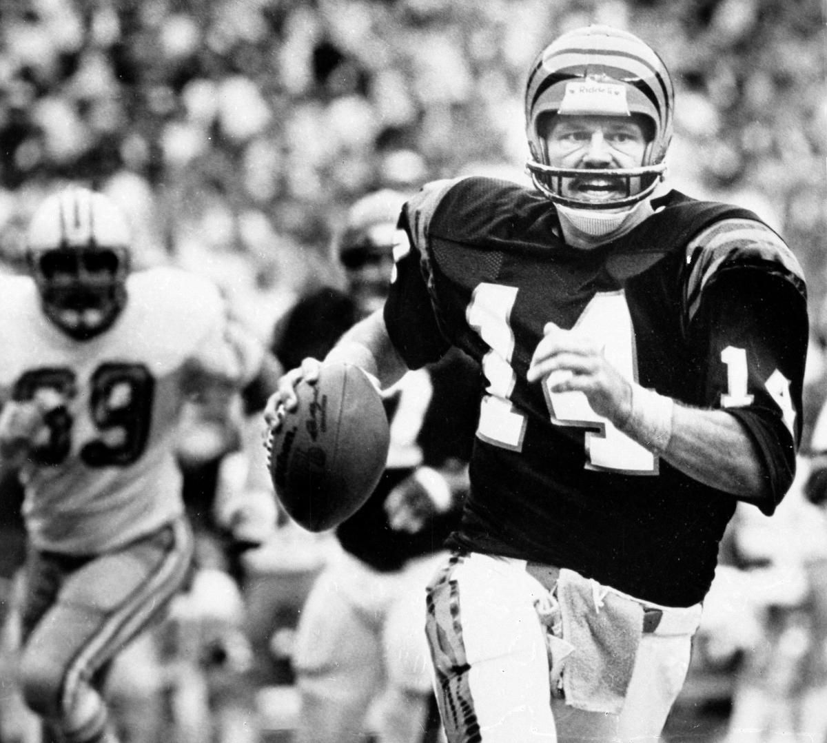 Former Bengals QB Ken Anderson to be Oktoberfest Zinzinnati grand marshal