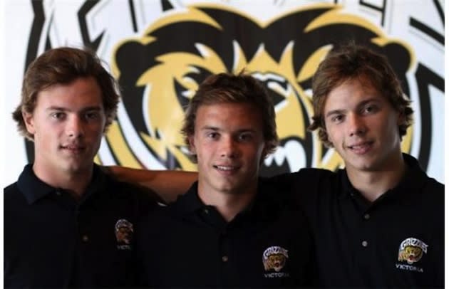 The Fitzgerald triplets, once film stars, will skate for Bemidji State starting in 2014 — Victoria Grizzlies
