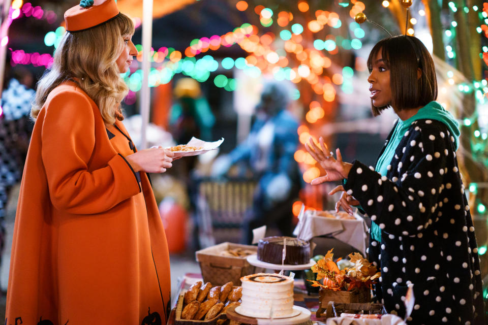 (L to R) Lauren Lapkus as Mayor Tammy, Kelly Rowland as Emily in The Curse of Bridge Hollow. (Frank Masi/Netflix)