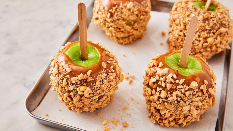 Caramel Apples Are Actually Way Easier To Do Than They Seem