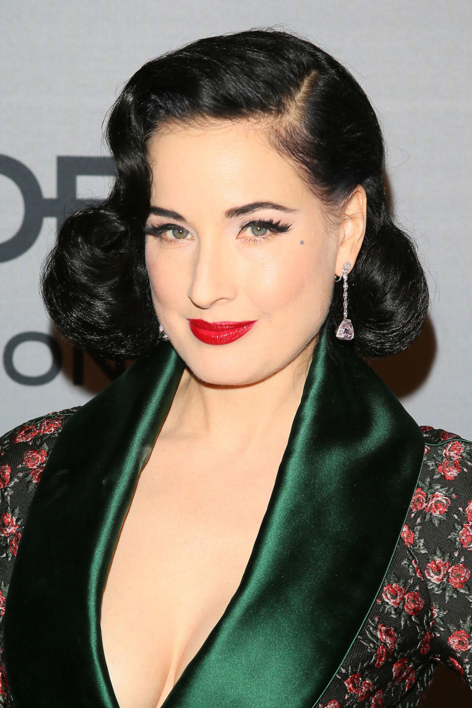 <p>In <a rel="nofollow noopener" href="http://people.com/celebrity/dita-von-teese-talks-about-mansons-other-woman/" target="_blank" data-ylk="slk:a 2007 interview;elm:context_link;itc:0;sec:content-canvas" class="link ">a 2007 interview</a> with the <em>Telegraph</em><span>,</span> the burlesque icon talked about her ex-husband Marilyn Manson's "other woman" and how much she disliked his hard-partying ways. </p><p>"I get the impression he thinks I was unsupportive. But the truth is, I wasn't supportive of his lifestyle, and someone else came along who was. [...] I knew that there was an inappropriate relationship going on in [the home], and I didn't want any part of it around to remind me. I didn't want that sofa. I didn't want that bed." Von Teese said.</p>