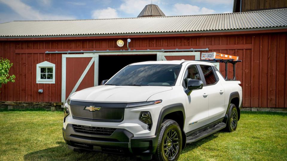 2023 chevrolet silverado ev