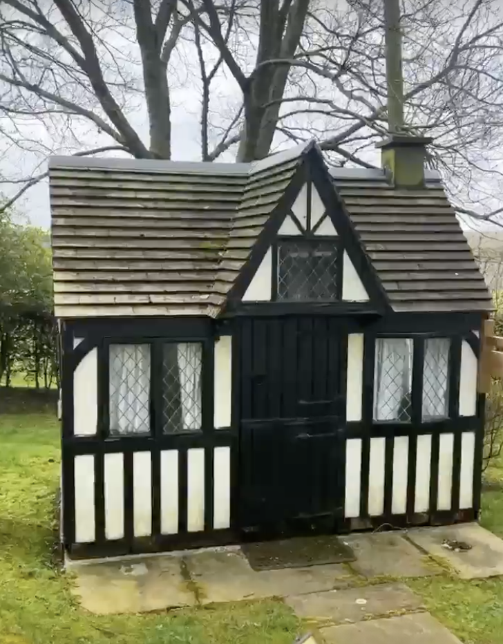 Stacey Solomon&#39;s new home has a replica Wendy House. (Instagram/Stacey Solomon)