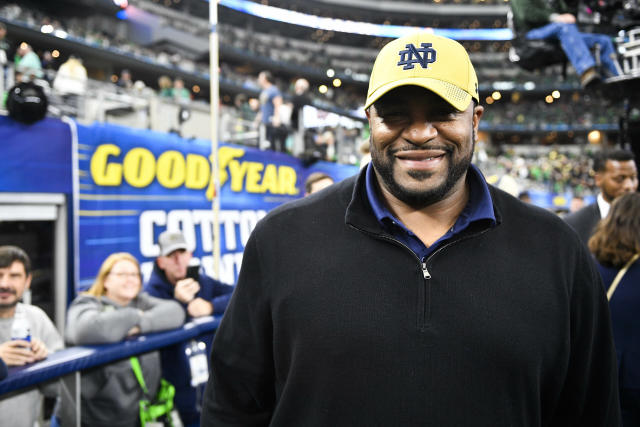 Jerome Bettis back at Notre Dame to finish degree