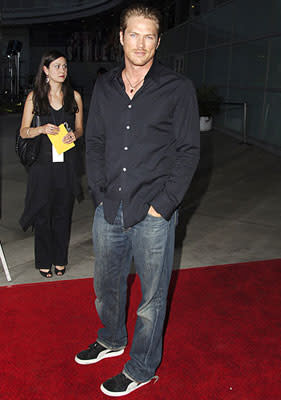 Jason Lewis at the Hollywood premiere of The Weinstein Company's Clerks II