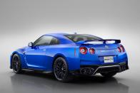 View 2020 Nissan GT-R Photos