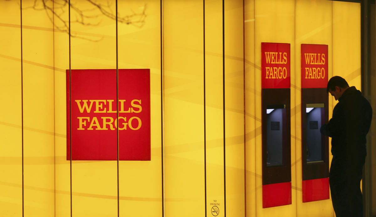 Wells Fargo account closures cast light on vague cost of a credit score hit