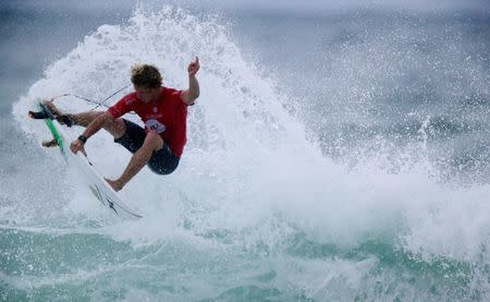 John John Florence of Hawaii surfs during the World Surf League (WSL) Rio Pro championship men's semi-final at Barra da Tijuca beach in Rio de Janeiro, Brazil, May 19, 2016. REUTERS/Ueslei Marcelino