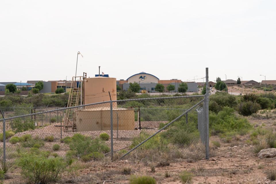 An oil well in front of Ocotillo Elementary School in Carlsbad, New Mexico
Photo by Becca Grady