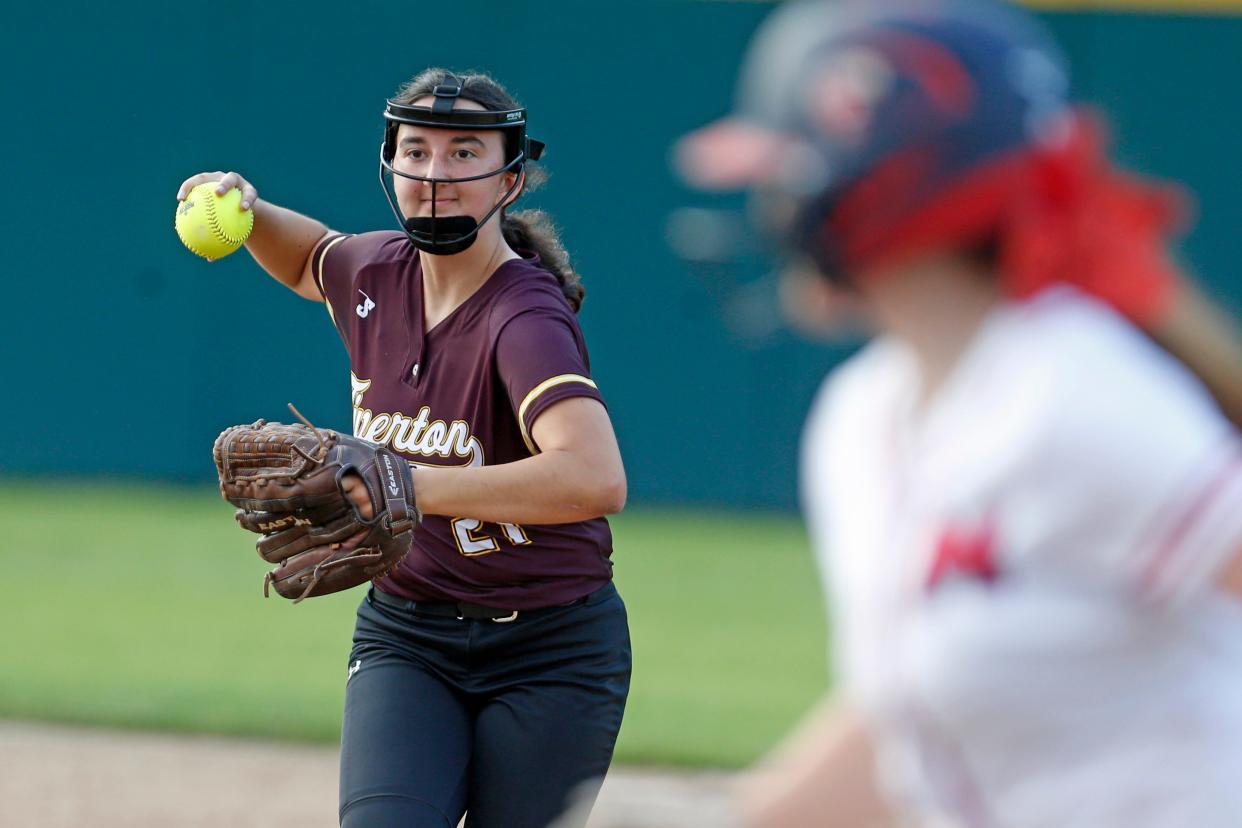 Samantha Bettencourt, Tiverton softball