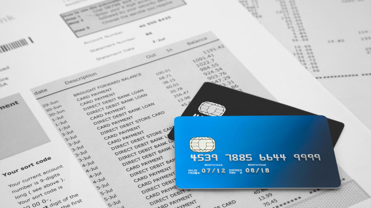 Experts: Here’s the Most You Should Have on Your Credit Card Balance
