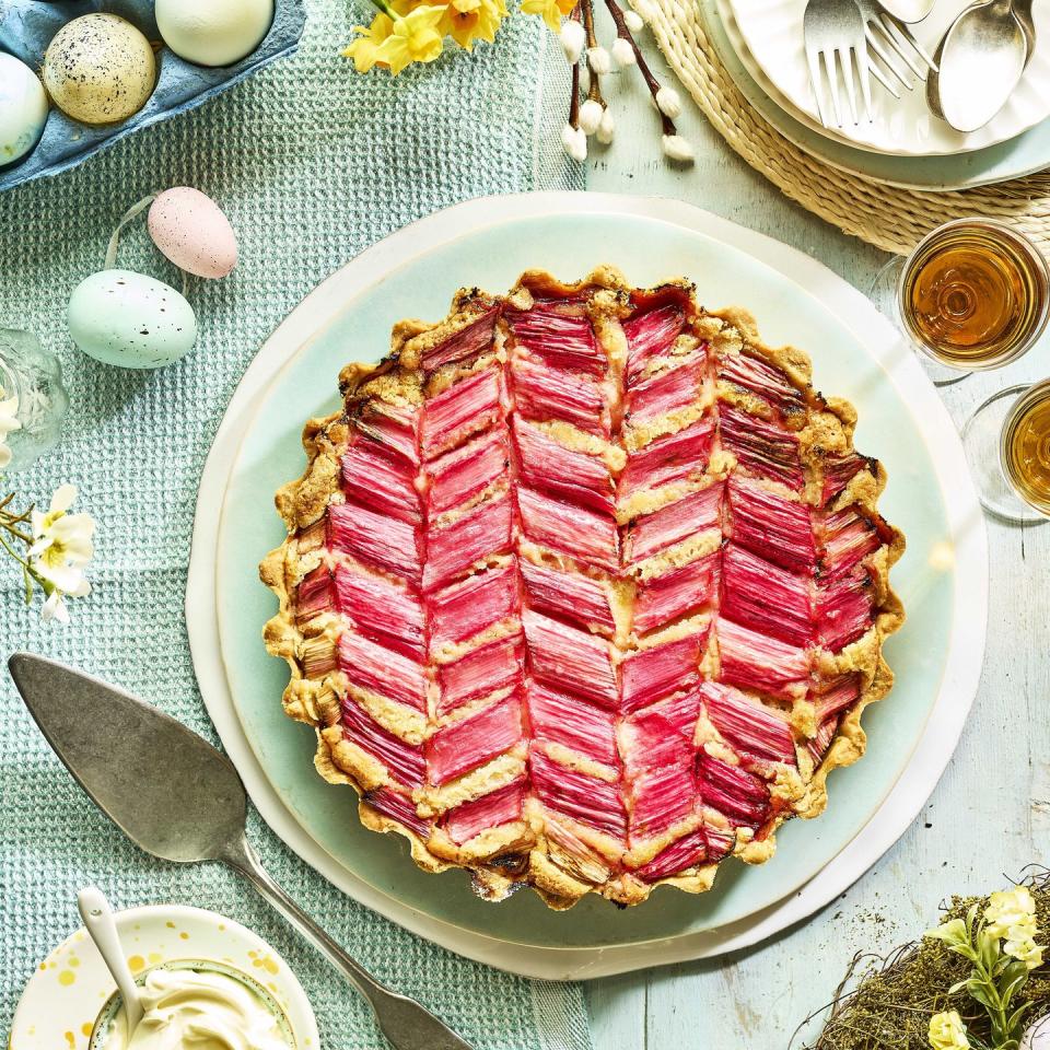 rhubarb frangipane tart