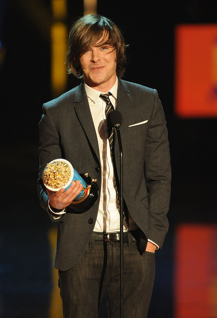 MTV Movie Awards Show Photos 2009 Zac Efron