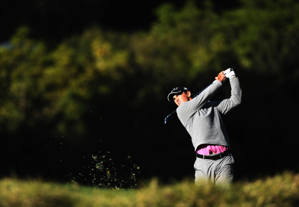 PACIFIC PALISADES, CA - FEBRUARY 16: Charles Howell III hits a second shot on the fifth hole during the first round of the Northern Trust Open at the Riviera Country Club on February 16, 2012 in Pacific Palisades, California. (Photo by Harry How/Getty Images)