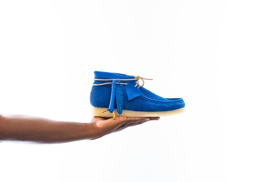 Clarks Originals x MAYDE WORLDWIDE Wallabee “Pacific Blue” side view