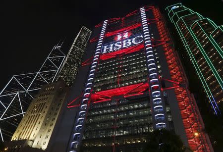 An exterior view of the HSBC headquarters at the financial Central district in Hong Kong November 3, 2015. REUTERS/Bobby Yip