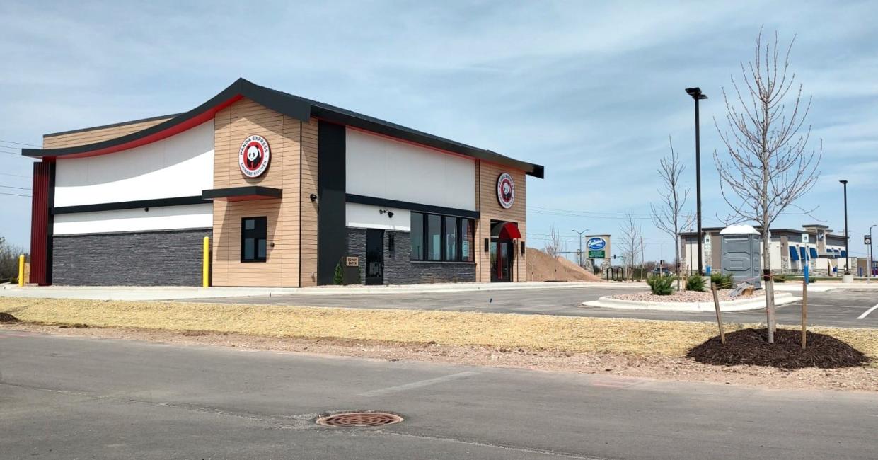 The new restaurant is the second location in the Green Bay area, with another in Ashwaubenon.