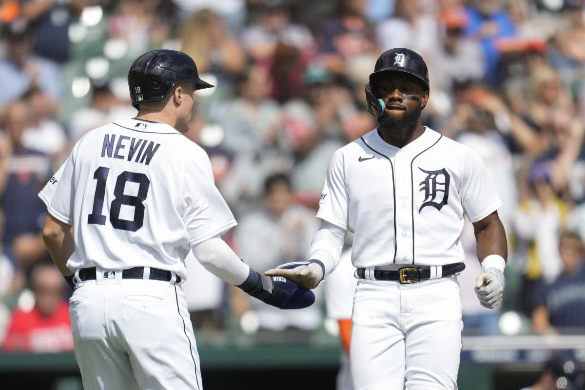 Vierling homers twice, Báez adds a 3-run shot in the Tigers' 7-1