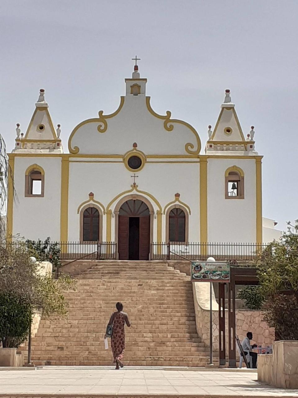 Iglesia Nuestra Señora de la Luz, Maio.