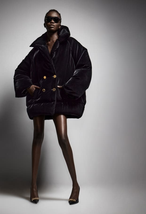 <p>A look from Tom Ford's Fall 2021 collection.</p>