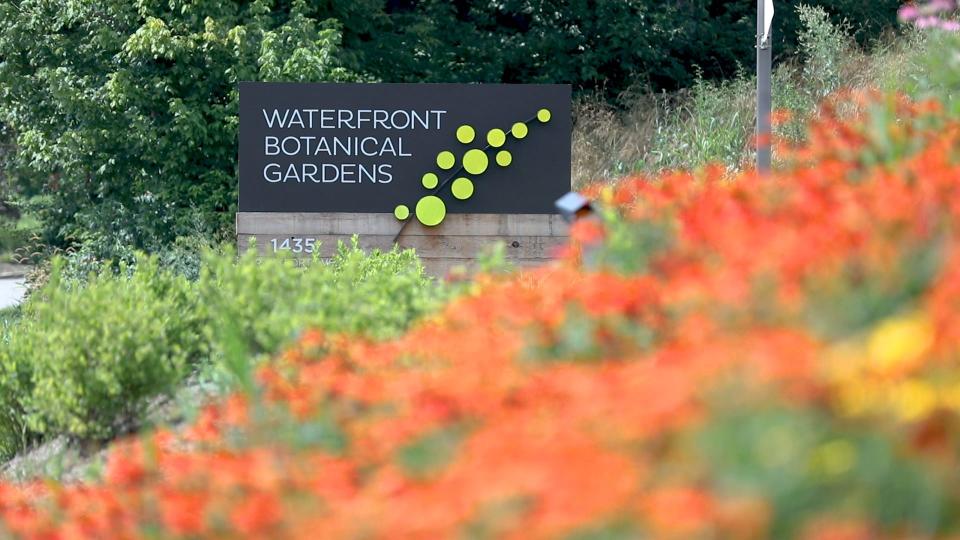 The entrance to the Waterfront Botanical Gardens