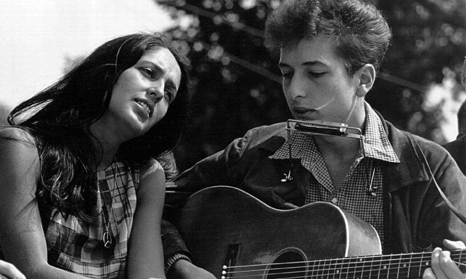 Joan Baez and Bob Dylan perform at the rally on the Mall in Washington, on 28 August 1963.