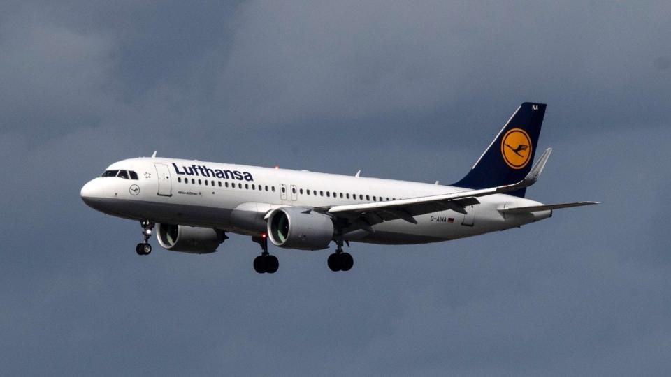 Airbus A320neo der Lufthansa: Die Fluggesellschaft umfliegt Belarus weiterhin bis mindestens 20. Juni.